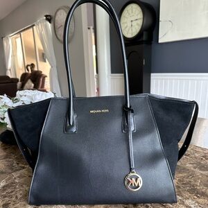 Michael Kors XL tote